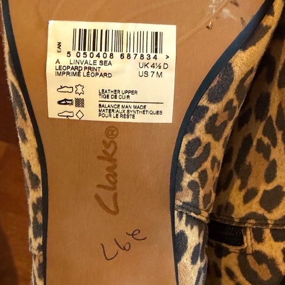 Clarks Lineal Collection Sea Leopard Cheetah Print Ankle Boot, Size 7 - Picture 8 of 12
